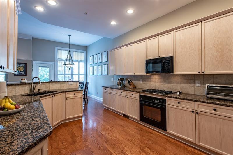 1438 SE MONTCLAIR Court SE Unit 38