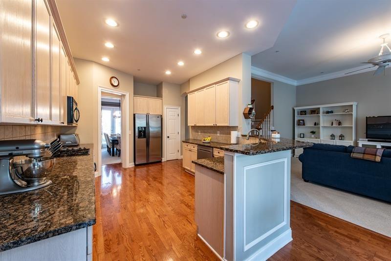 1438 SE MONTCLAIR Court SE Unit 38