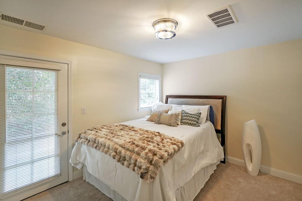 1140 Glenridge Place