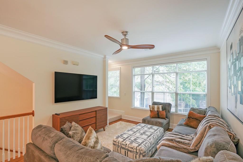 1140 Glenridge Place