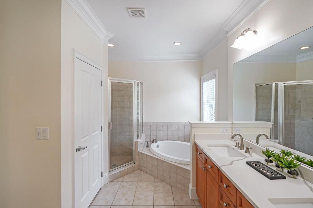 1140 Glenridge Place