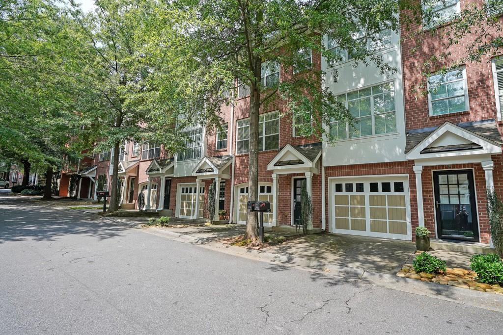 1140 Glenridge Place