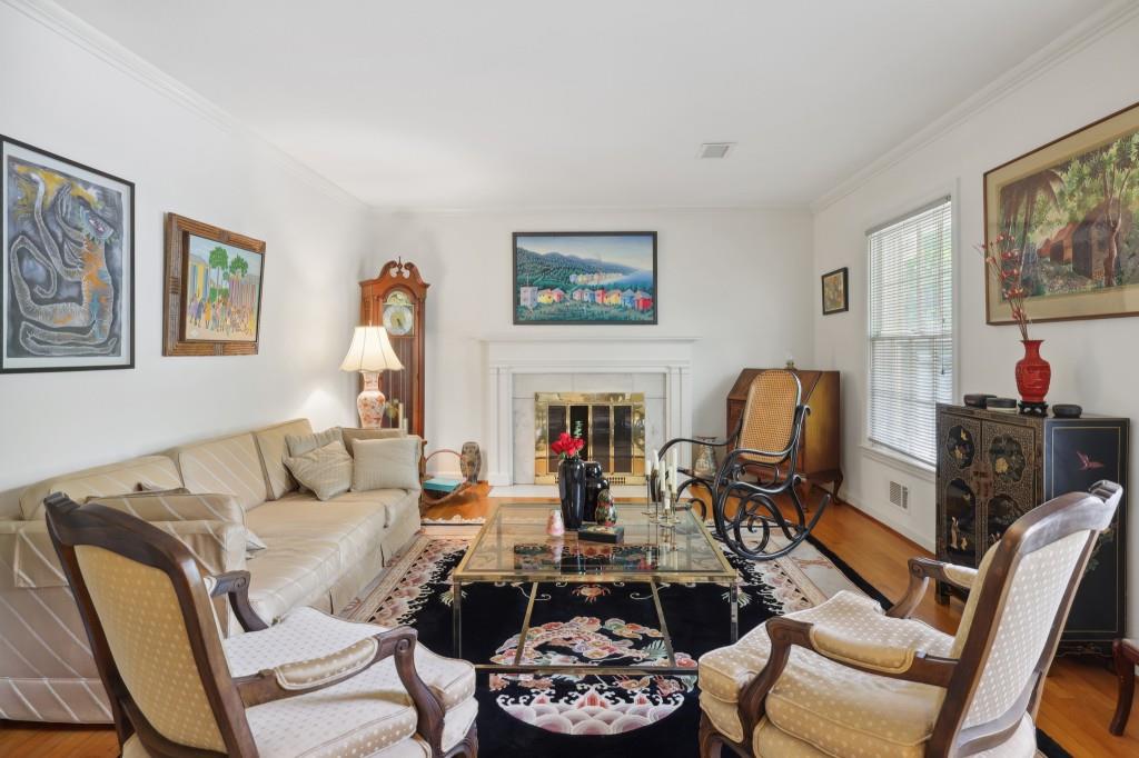 3302 Pinestream Road NW