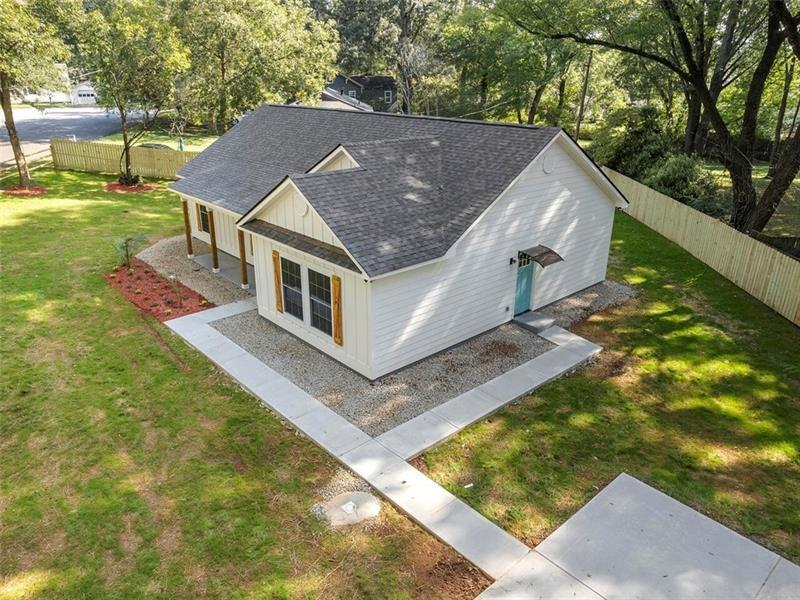 1921 Hazelwood Drive SE