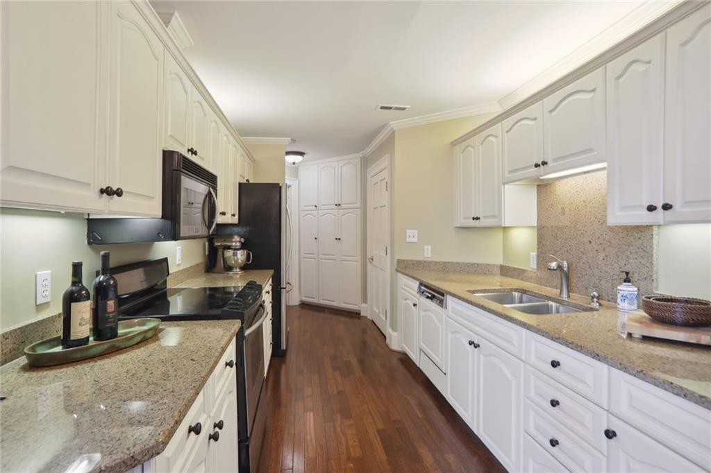 2660 Peachtree Road NW Unit 30B