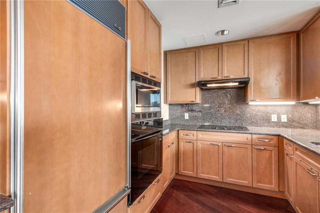 700 Park Regency Place NE Unit 1106