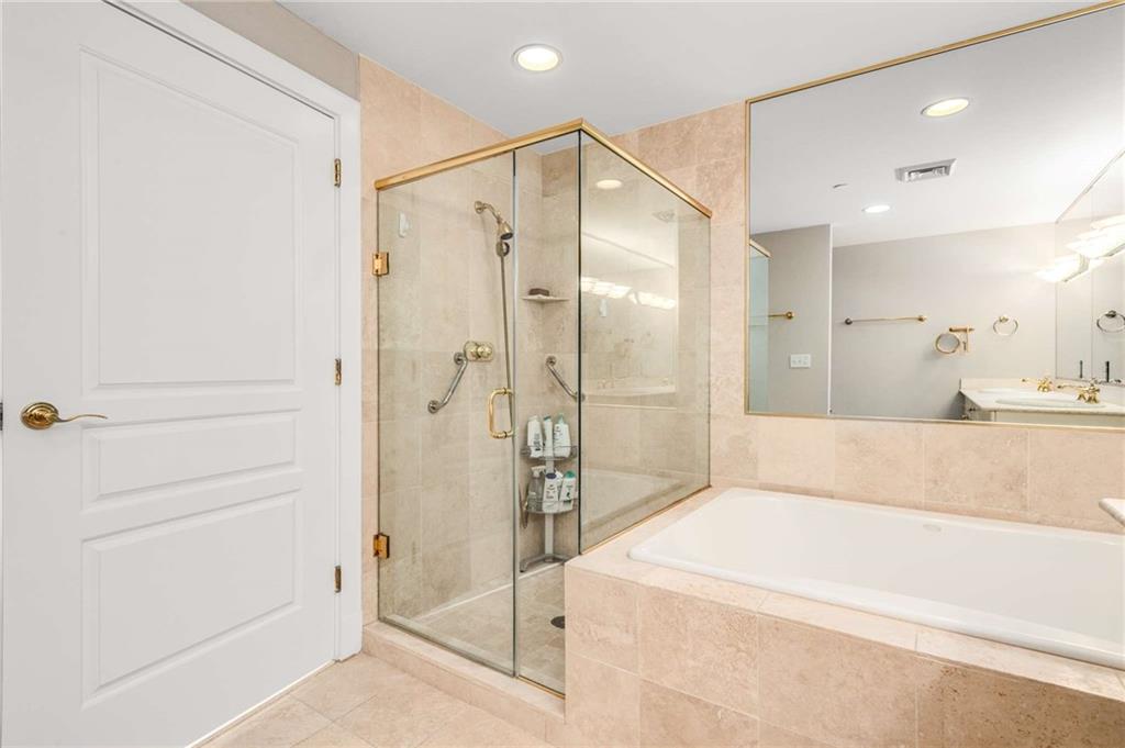 700 Park Regency Place NE Unit 1106