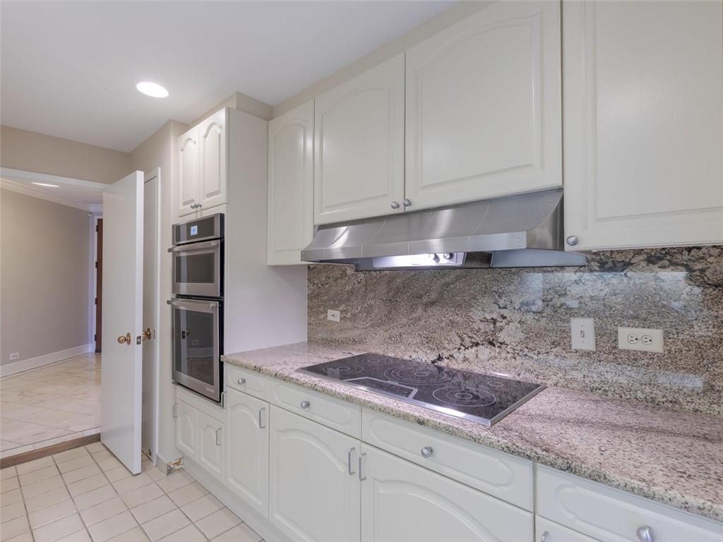 2660 Peachtree Road NW Unit 10C