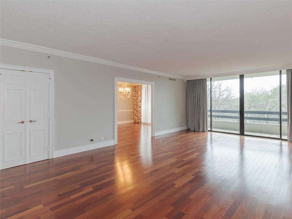 2660 Peachtree Road NW Unit 10C