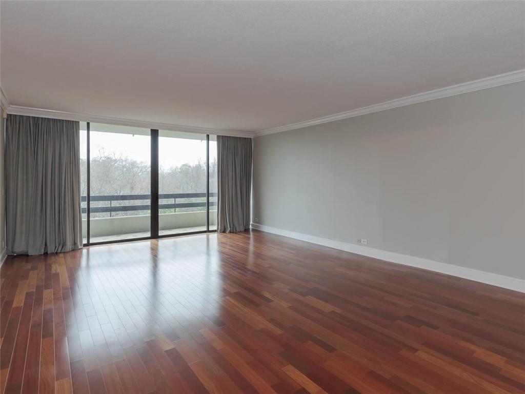 2660 Peachtree Road NW Unit 10C