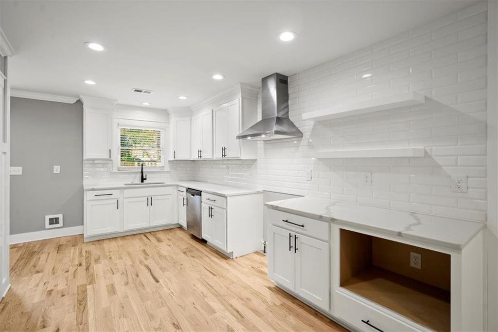 1121 Oakland Drive SW