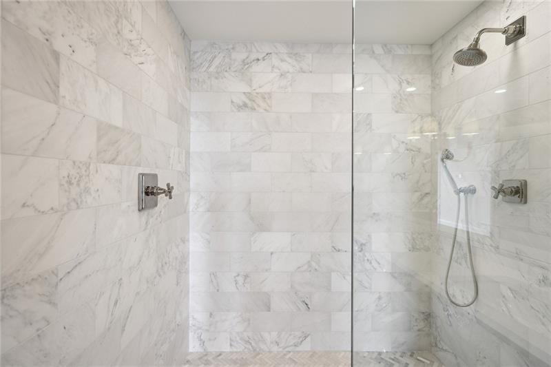 2660 Peachtree Road NW Unit 16E