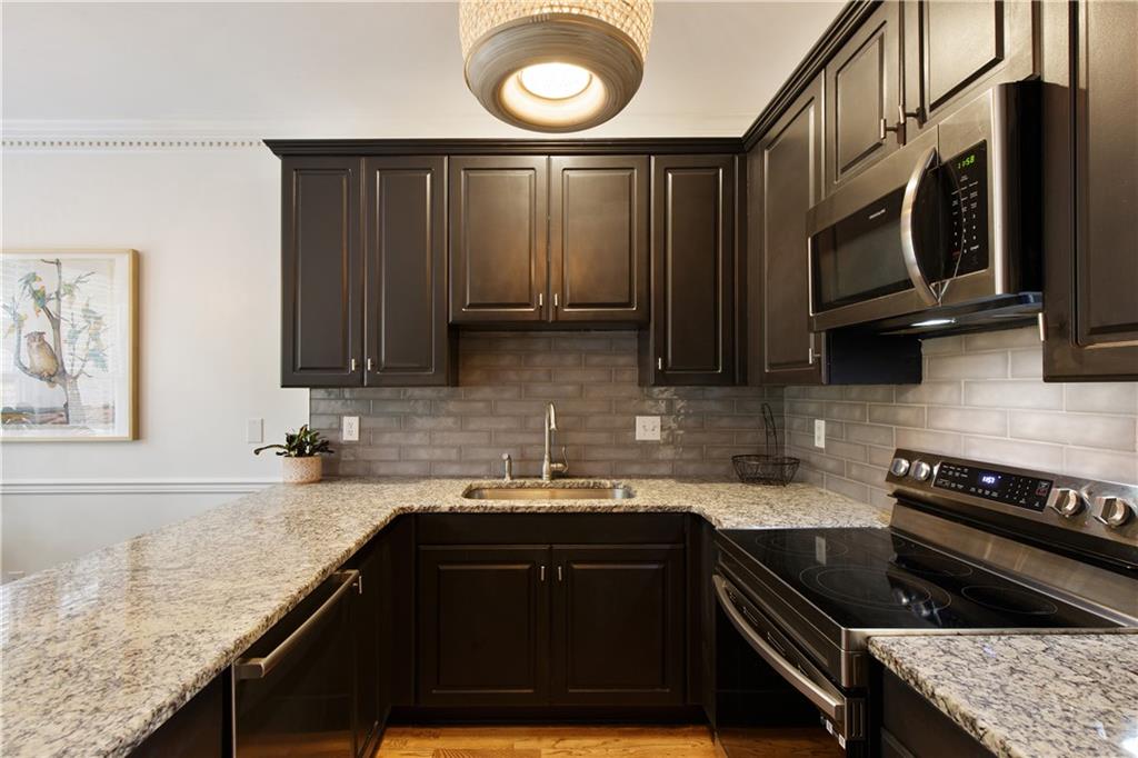 1116 Haven Glen Lane NE