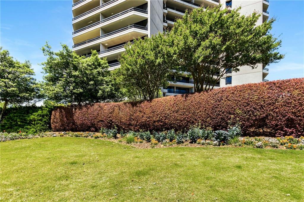 2660 Peachtree Road NW Unit 14B