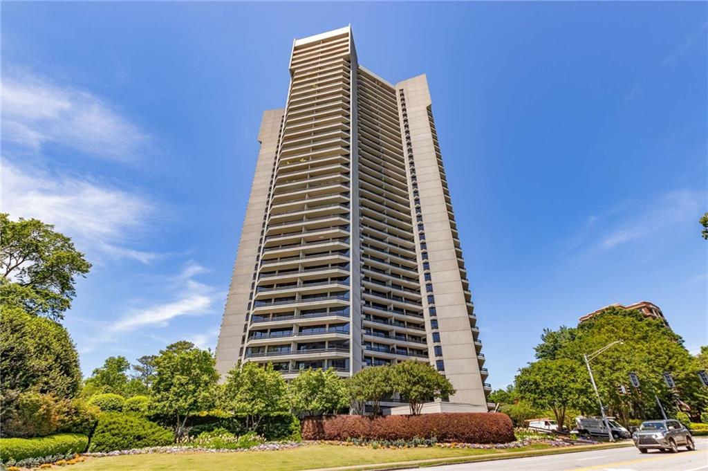 2660 Peachtree Road NW Unit 14B