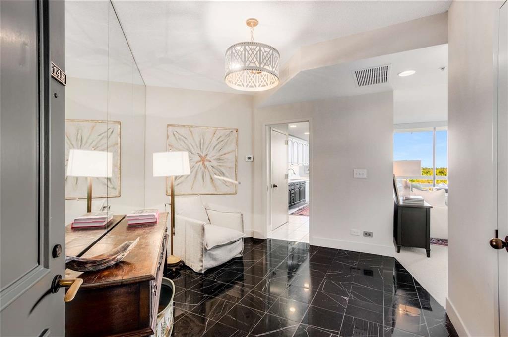 2660 Peachtree Road NW Unit 14B