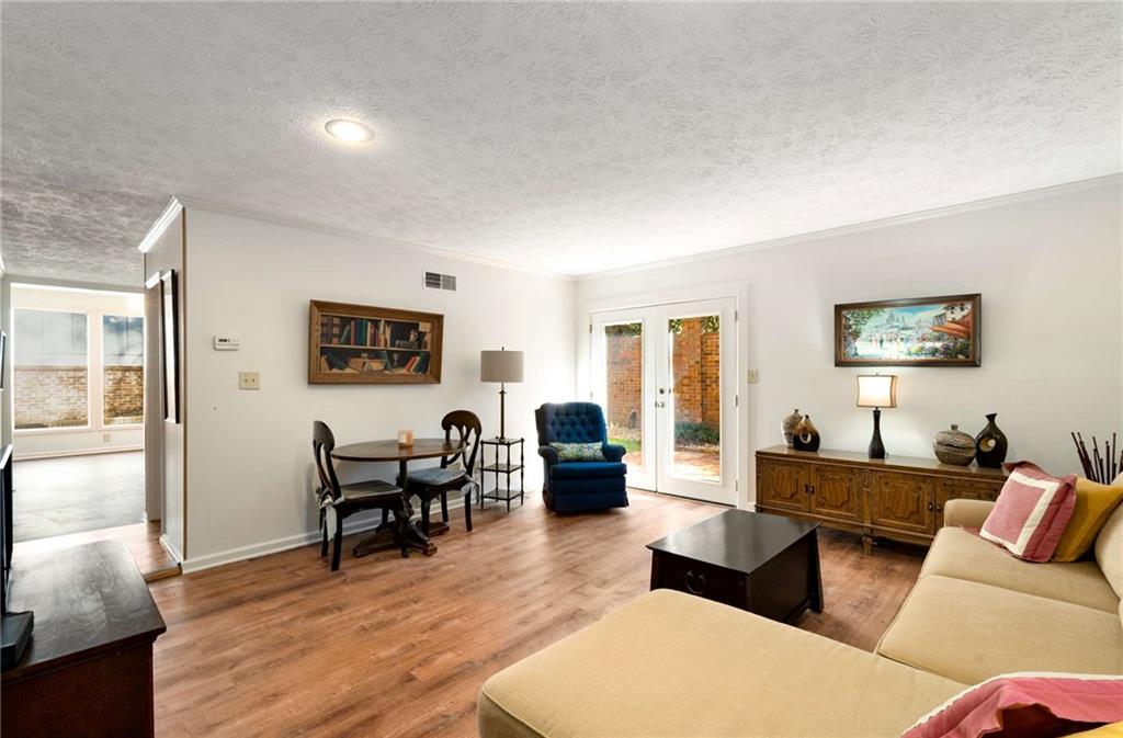 13 Westchester Square