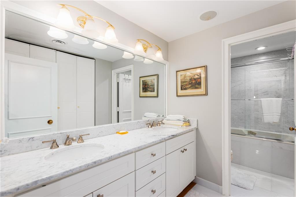 2660 Peachtree Road NW Unit 38F