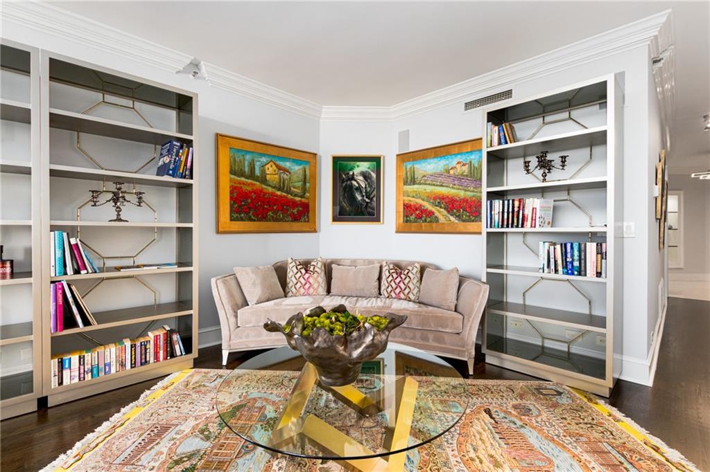 2660 Peachtree Road NW Unit 38F