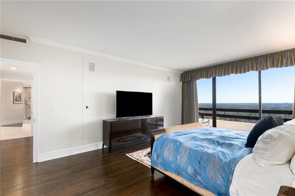 2660 Peachtree Road NW Unit 38F