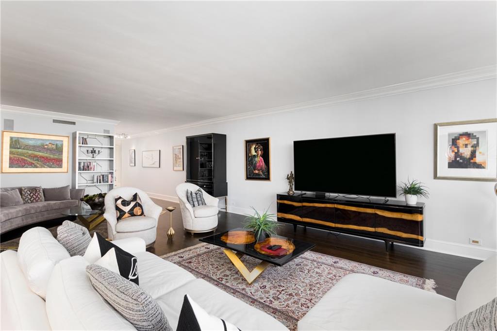 2660 Peachtree Road NW Unit 38F