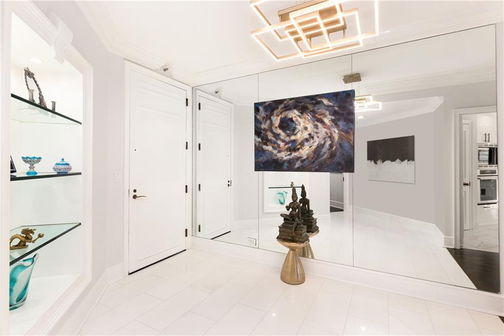 2660 Peachtree Road NW Unit 38F