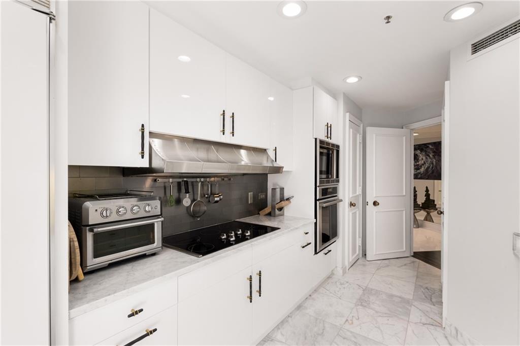 2660 Peachtree Road NW Unit 38F