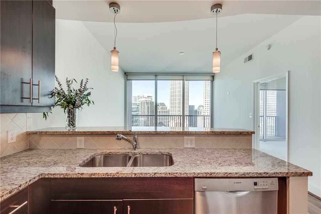 1080 Peachtree Street NE Unit 2201