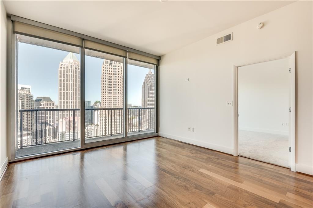 1080 Peachtree Street NE Unit 2201