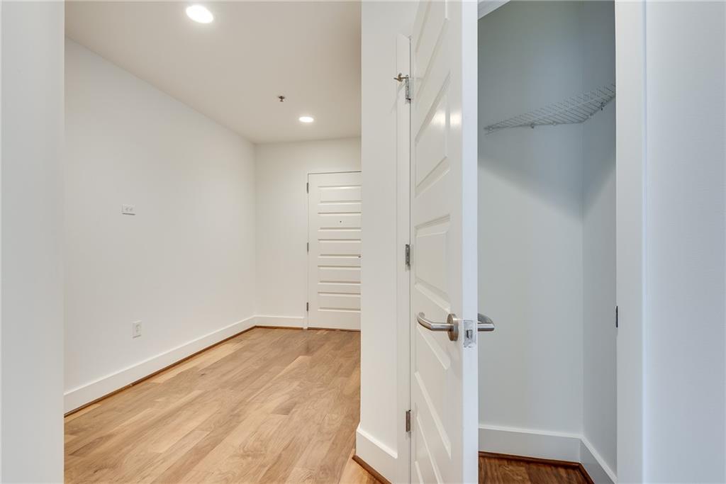 1080 Peachtree Street NE Unit 2201