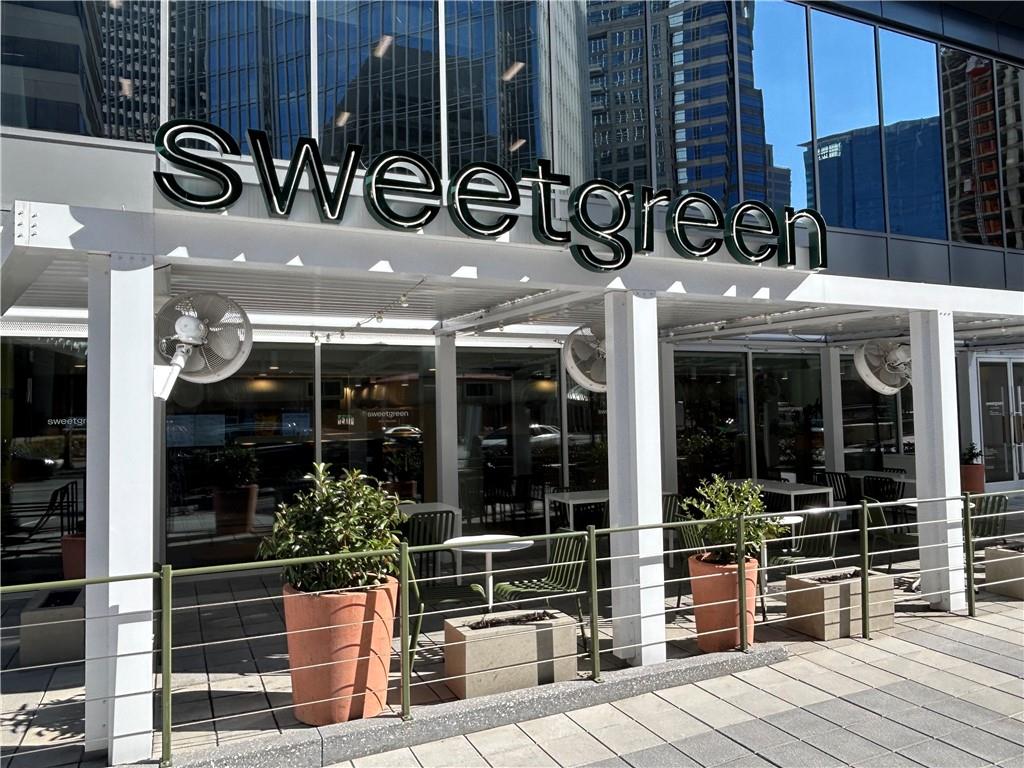 1080 Peachtree Street NE Unit 2201