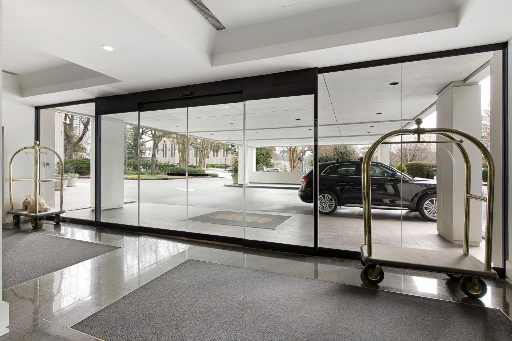 2660 Peachtree Road NW Unit 11-B