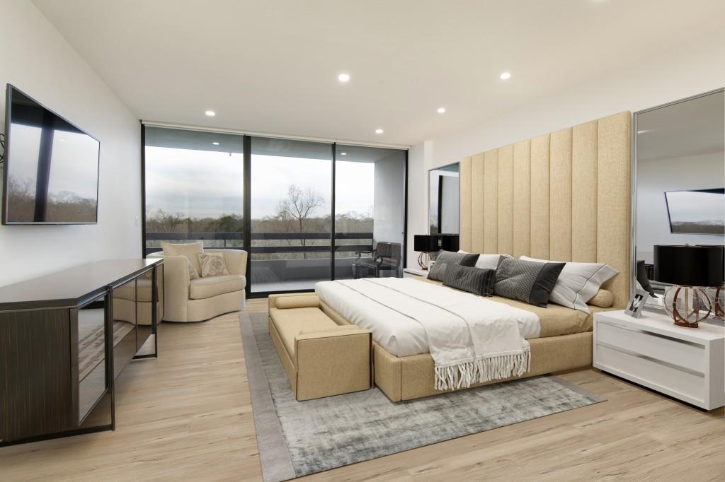 2660 Peachtree Road NW Unit 11-B