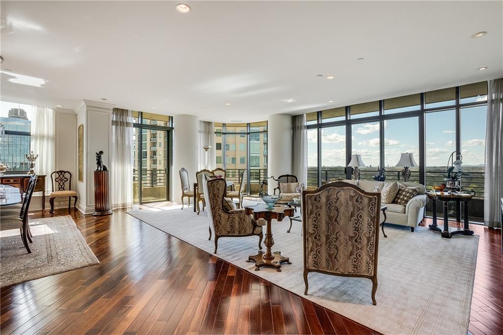 750 Park Avenue NE Unit 14W