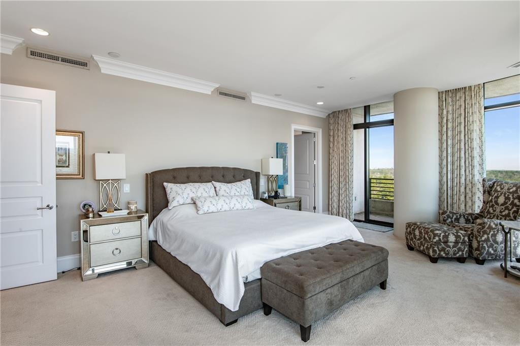 750 Park Avenue NE Unit 14SE