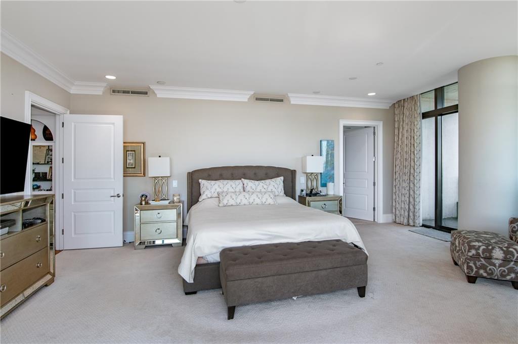 750 Park Avenue NE Unit 14SE