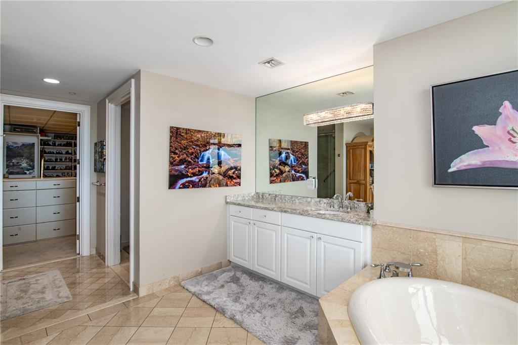 750 Park Avenue NE Unit 14SE