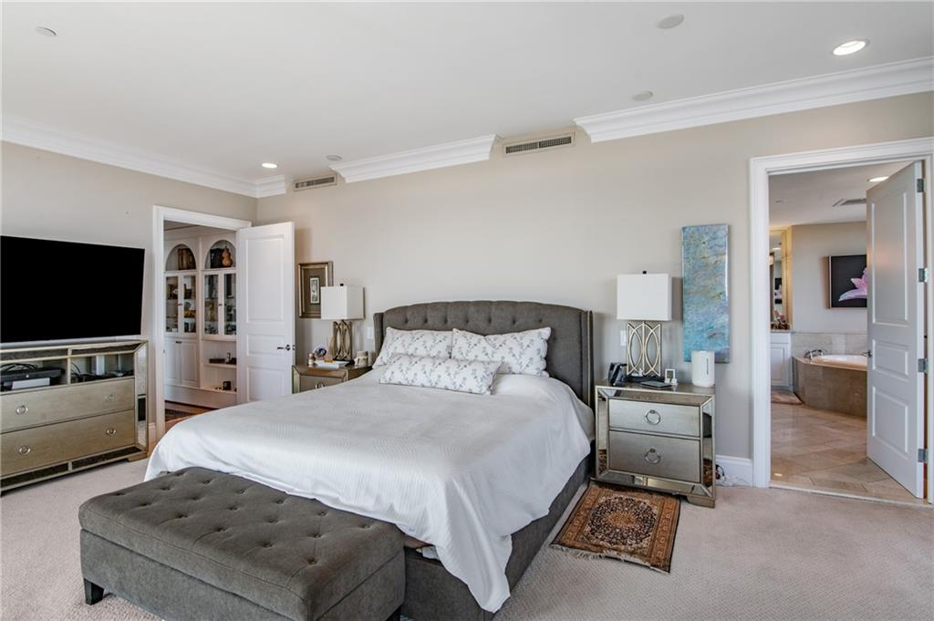 750 Park Avenue NE Unit 14SE