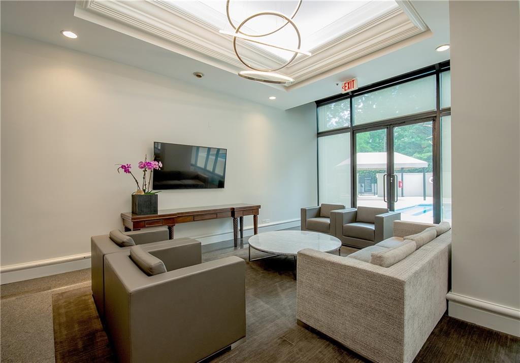 2660 Peachtree Road NW Unit 6E