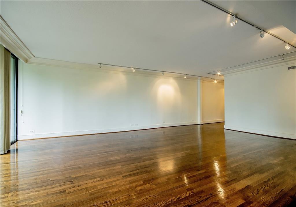 2660 Peachtree Road NW Unit 6E