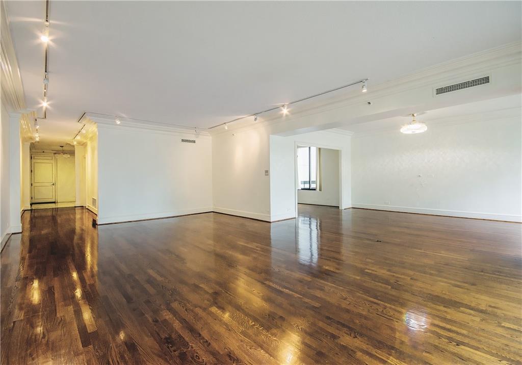 2660 Peachtree Road NW Unit 6E