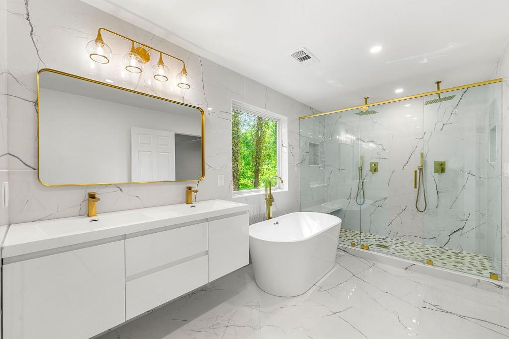 4260 Blackland Way