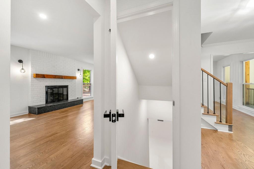 4260 Blackland Way