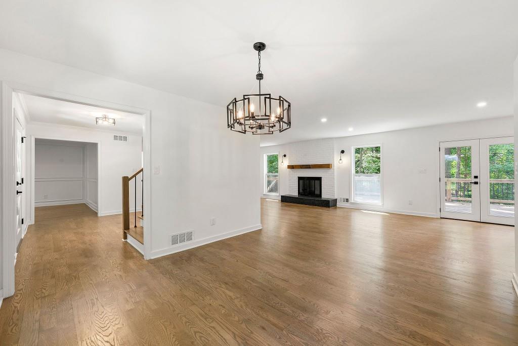 4260 Blackland Way