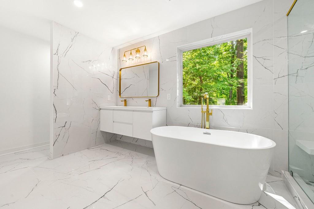 4260 Blackland Way