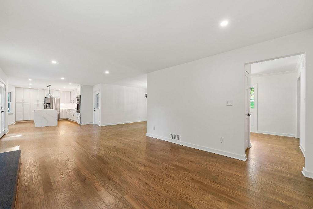 4260 Blackland Way