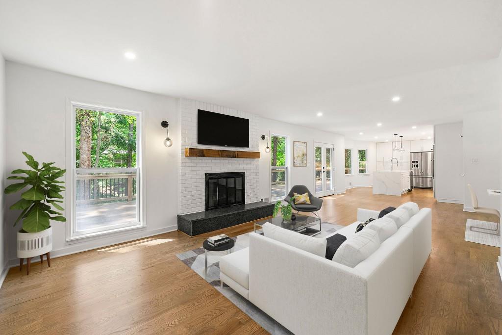 4260 Blackland Way