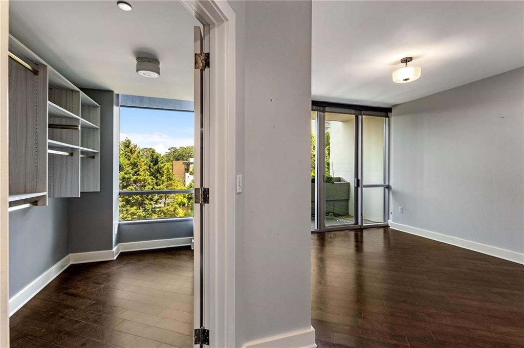 700 Park Regency Place NE Unit 702