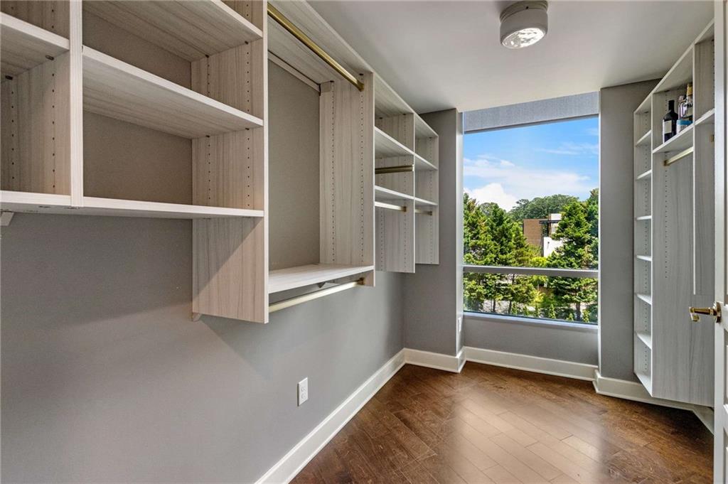 700 Park Regency Place NE Unit 702