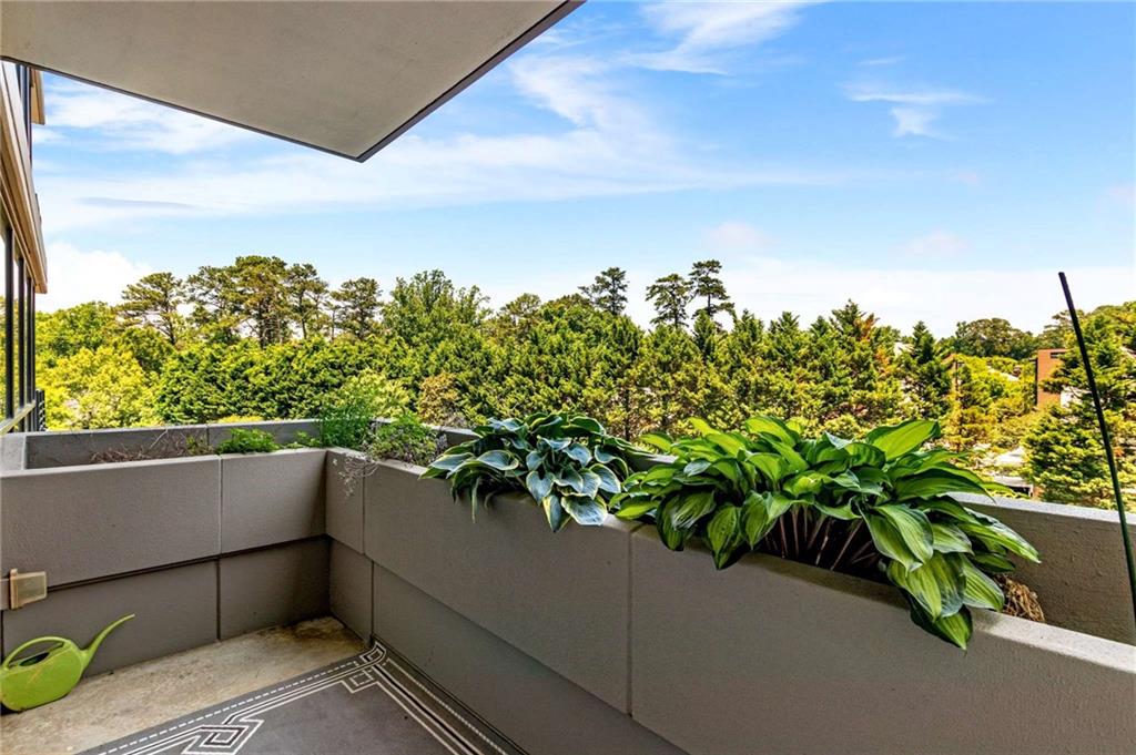 700 Park Regency Place NE Unit 702